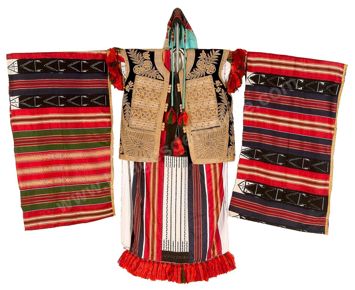 Costumes et textiles en Tunisie