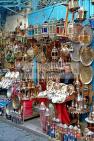 artisan;artisanat;cuivre;medina;shopping;souk;tunis;tradition;
