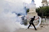 Manifs et émeutes à Tunis